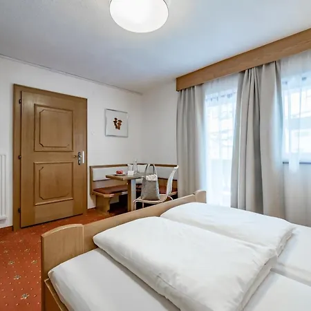 Bed & Breakfast Fender 3*