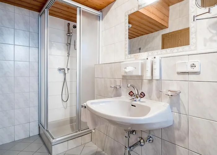 Fender לינה וארוחת בוקר